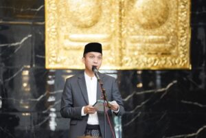 bupati-ogan-ilir-sholat-idul-fitri-bersama-masyarakat-di-masjid-agung-an-nur-tanjung-senai