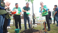 Screenshot 2025-05-24 at 09-56-56 HUT Provinsi Sumsel ke 79 Tahun Wagub Cik Ujang Aksi Tanam Pohon - Sistem Media Algoritma News